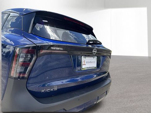 Certified 2025 Nissan Kicks SV AWD/4WD image 27