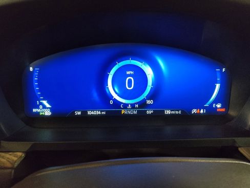 Used 2020 Ford Explorer Platinum w/ Premium Technology Package image 23