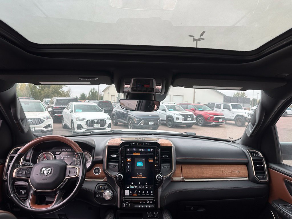 Used 2022 RAM 1500 Limited w/ Body-Colour Bumper Group AWD/4WD image 26