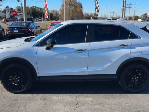 Used 2022 Mitsubishi Eclipse Cross LE image 5