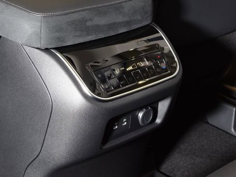 New 2026 INFINITI QX80 Luxe w/ Cargo Package image 32