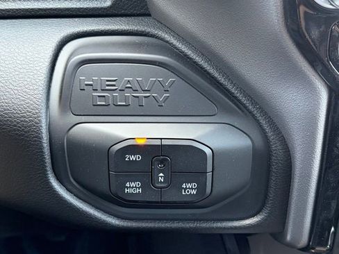 New 2026 RAM 2500 Big Horn AWD/4WD image 31