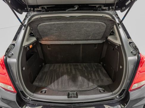 Used 2020 Chevrolet Trax Premier FWD image 9