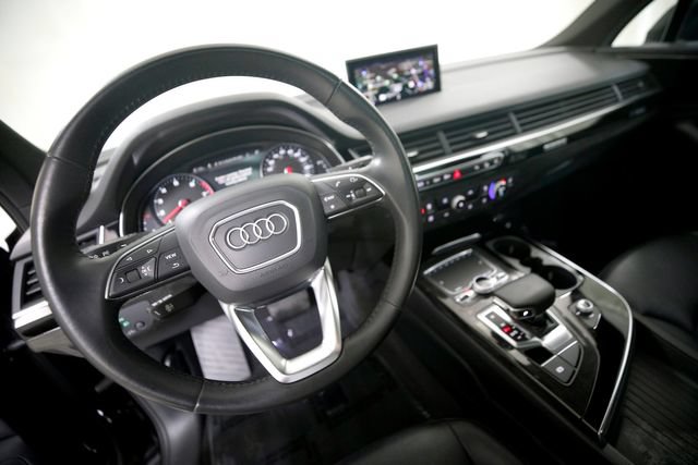 Used 2019 Audi Q7 3.0T Premium AWD/4WD image 7