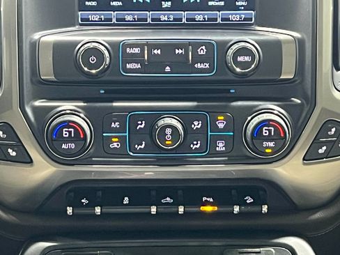 Used 2018 Chevrolet Silverado 1500 LTZ Z71 w/ LTZ Plus Package AWD/4WD image 26