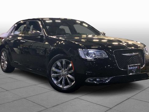 Used 2018 Chrysler 300 Limited w/ Light Group AWD/4WD image 3