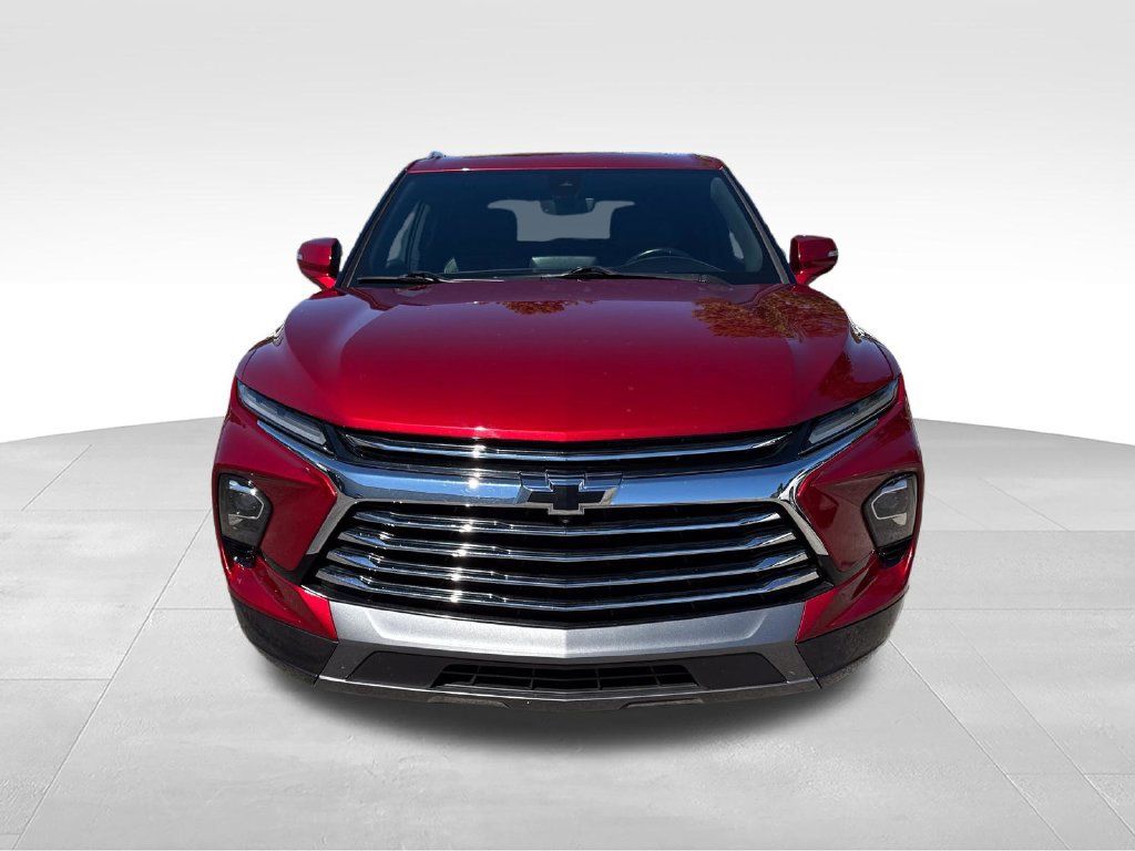 Used 2023 Chevrolet Blazer Premier w/ Driver Confidence II Package AWD/4WD image 9