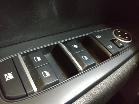 Used 2019 Kia Forte LXS FWD image 27