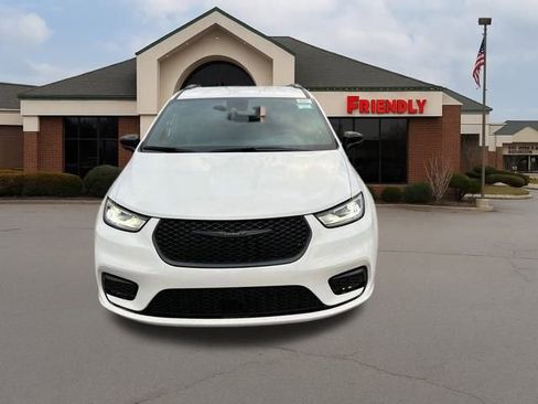 New 2026 Chrysler Pacifica Select image 8