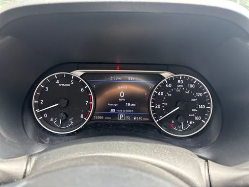 Used 2025 Nissan Sentra SV FWD image 11