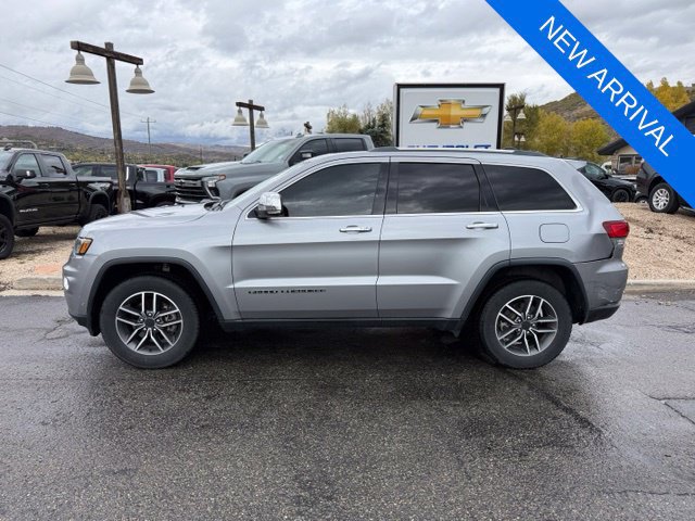 Used 2020 Jeep Grand Cherokee Limited w/ Luxury Group II AWD/4WD image 3
