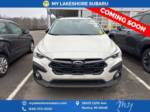 Used 2025 Subaru Crosstrek 2.0i Premium image 2