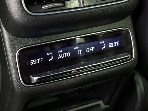 Used 2024 Mercedes-Benz GLS 450 4MATIC w/ AMG Line Exterior image 41