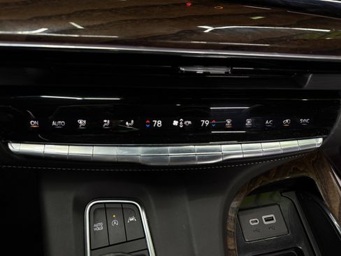 Used 2021 Cadillac Escalade Sport Platinum image 20