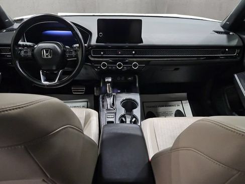 Used 2022 Honda Civic Sport Touring image 2