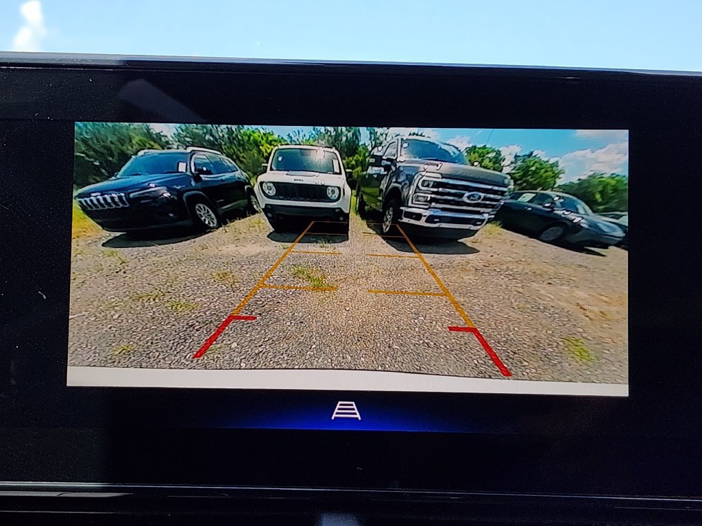Certified 2025 Chevrolet Trax ACTIV w/ Driver Confidence Package FWD image 22