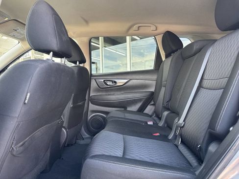 Used 2019 Nissan Rogue SV AWD/4WD image 25