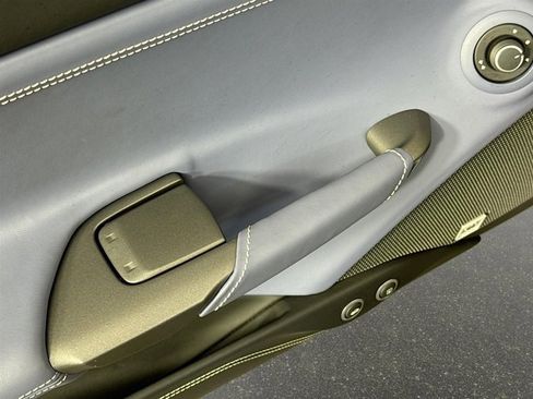 Used 2019 Ferrari 488 Spider image 19