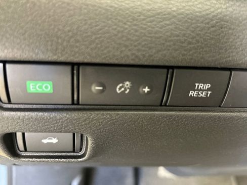 Certified 2024 Nissan Sentra SR w/ SR Premium Package image 23