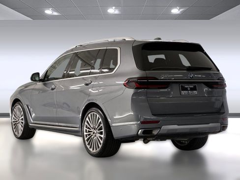 Used 2023 BMW X7 xDrive40i w/ Premium Package image 3