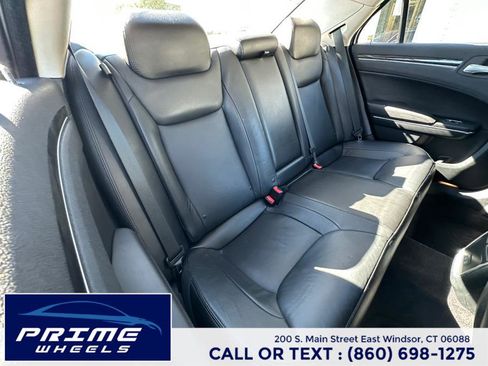 Used 2017 Chrysler 300 Limited w/ Value Package image 16