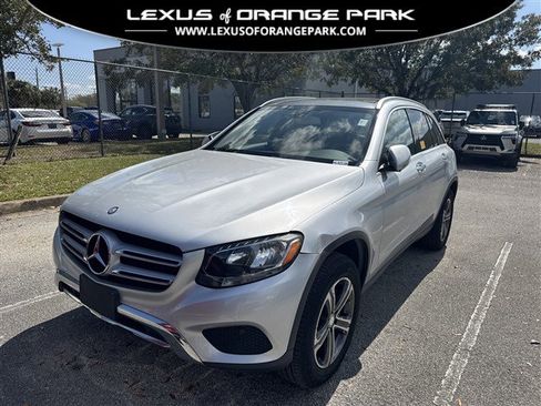 Used 2016 Mercedes-Benz GLC 300 4MATIC image 1