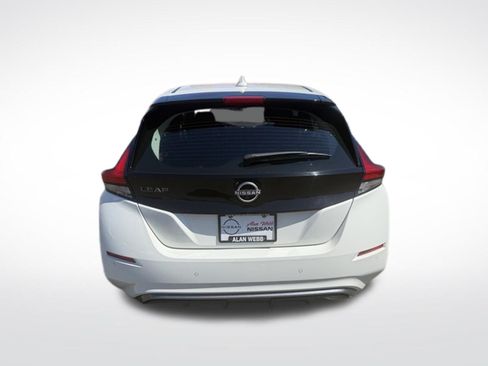 Used 2023 Nissan Leaf S FWD image 4