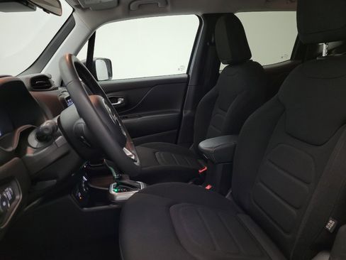 Used 2022 Jeep Renegade Latitude AWD/4WD image 17