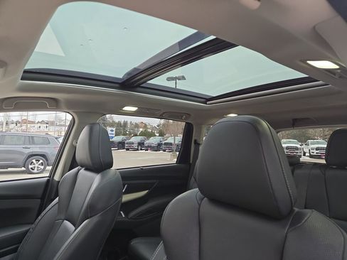 Used 2022 Subaru Ascent Limited w/ Technology Package image 29