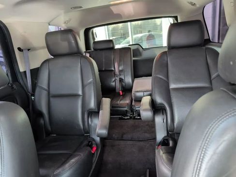 Used 2014 Cadillac Escalade Premium image 24