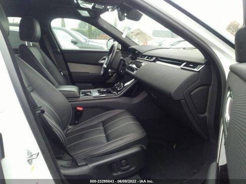 Used 2020 Land Rover Range Rover Velar R-Dynamic S image 16