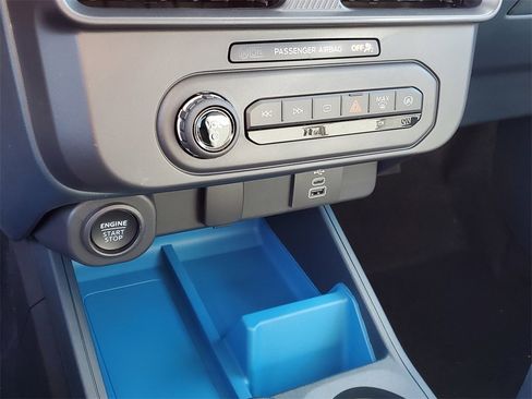 New 2025 Ford Maverick XLT image 19