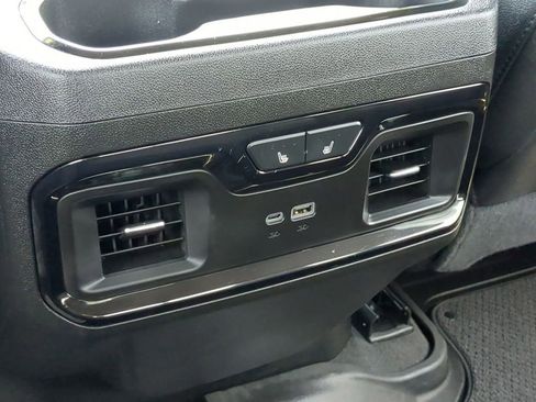 Used 2024 GMC Sierra 2500 AT4 w/ AT4 Premium Plus Package AWD/4WD image 26
