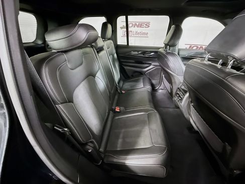 Used 2023 Jeep Grand Cherokee Altitude AWD/4WD image 32