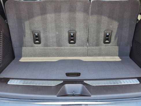 Used 2023 Chevrolet Tahoe Z71 w/ Luxury Package image 26