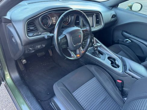 Used 2020 Dodge Challenger SXT image 9
