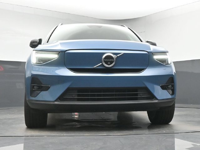 Used 2023 Volvo XC40 Recharge Ultimate AWD/4WD image 11
