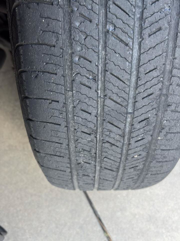Used 2019 Jeep Cherokee Latitude Plus FWD image 10