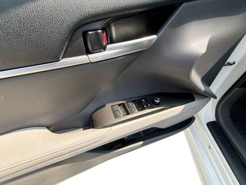 Used 2024 Toyota Camry XSE FWD image 15