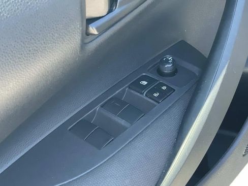 Used 2024 Toyota Corolla LE FWD image 17