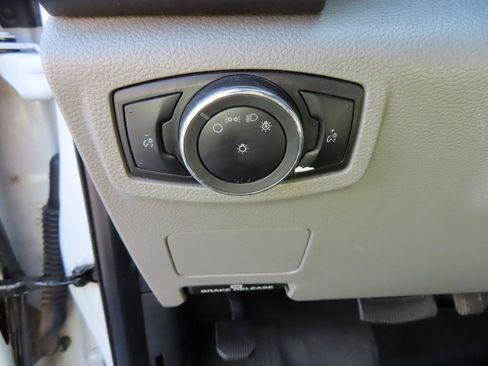 Used 2018 Ford F350 XL w/ Power Equipment Group AWD/4WD image 17