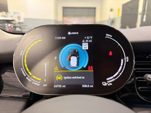 Certified 2024 MINI Cooper SE image 15