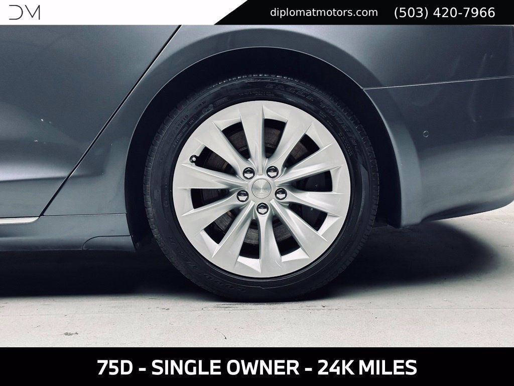 Used 2017 Tesla Model S 75D AWD/4WD image 38