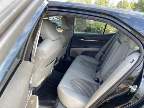 Used 2022 Toyota Camry SE FWD image 49