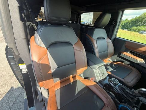 Used 2023 Ford Bronco Outer Banks AWD/4WD image 39