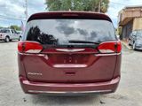 Used 2018 Chrysler Pacifica Limited image 6
