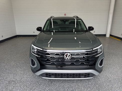 New 2026 Volkswagen Atlas Peak Edition AWD/4WD image 8