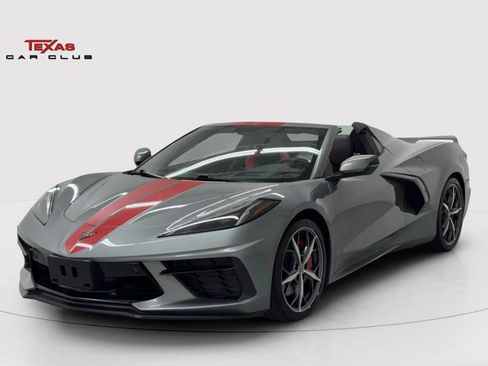 Used 2023 Chevrolet Corvette Stingray Premium Conv w/ Z51 Performance Package RWD image 3