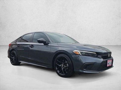 Used 2024 Honda Civic Sport image 3