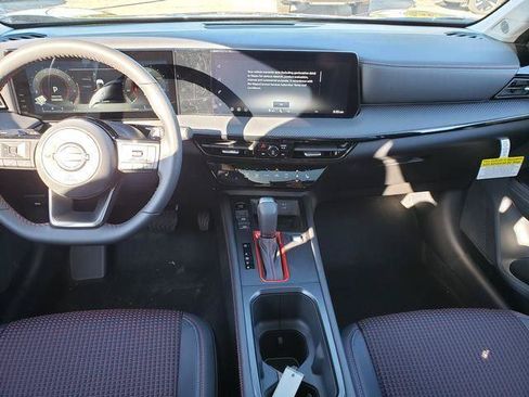 New 2026 Nissan Kicks SR w/ SR Premium Package AWD/4WD image 16